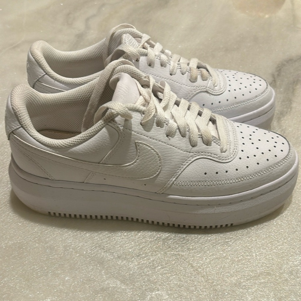 Nike Court Vision Alta